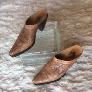 Charlie 1 Horse Leather Embossed Booties